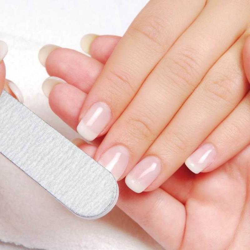 BEAUTY TIPS: 12 TIPS FOR STRONG AND HEALTHY NAILS